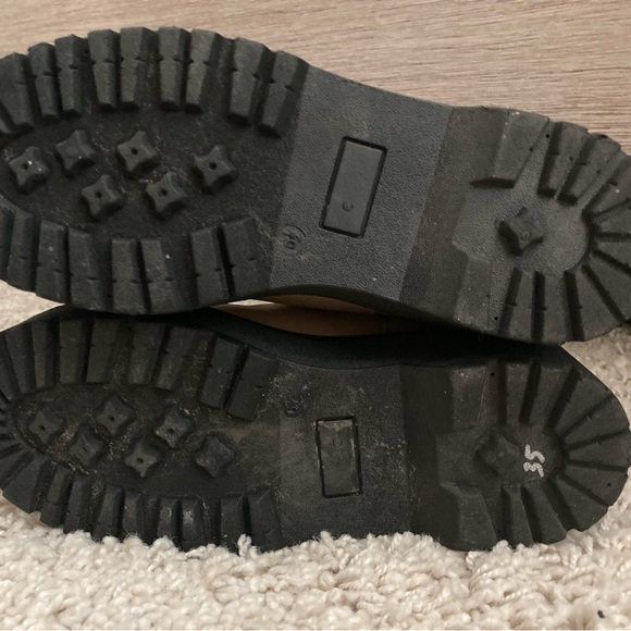 Tan/Black Chelsea Boots - Picture 8 of 9